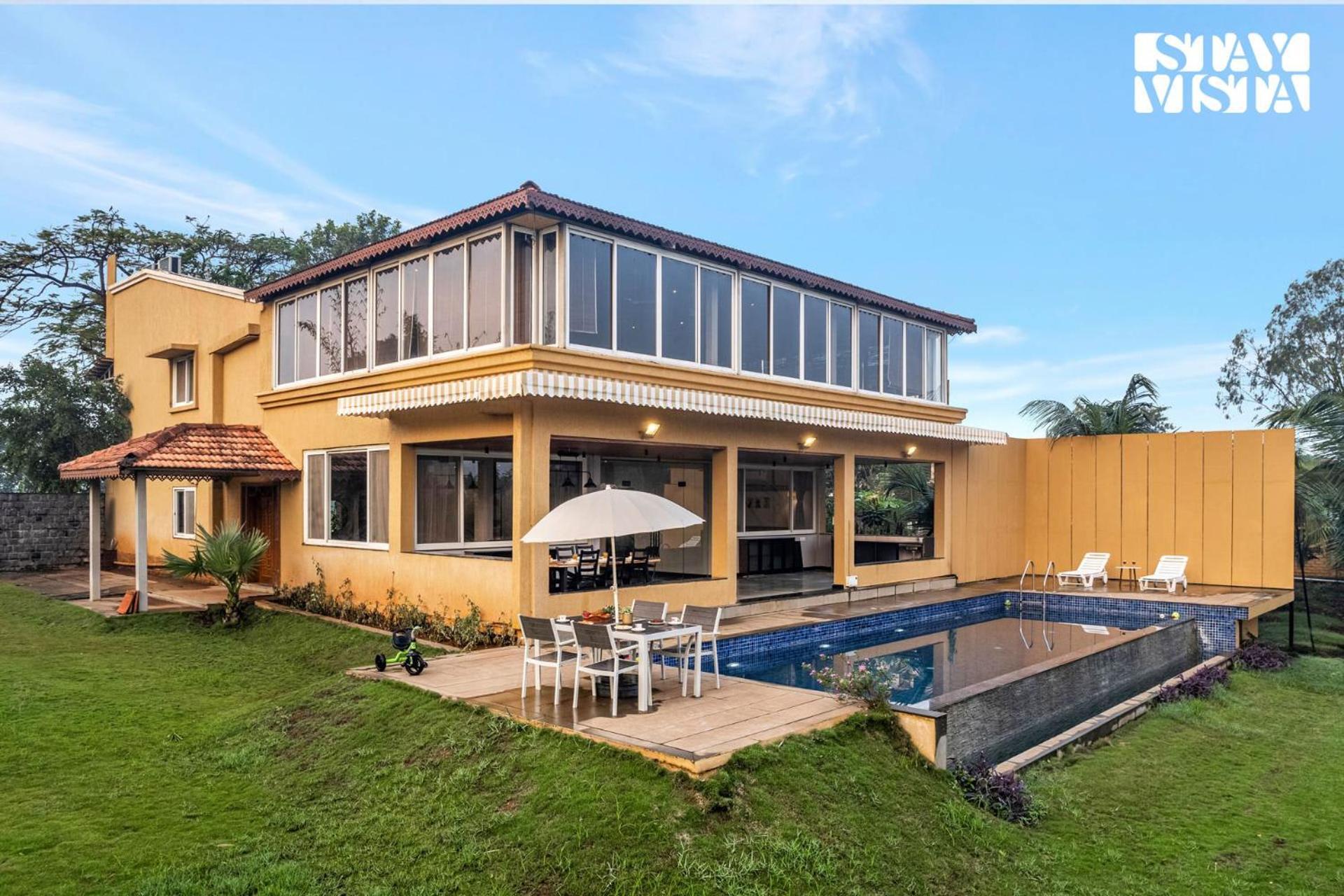 Stayvista At Countryside Meadows With Pool, Ac Pune Esterno foto