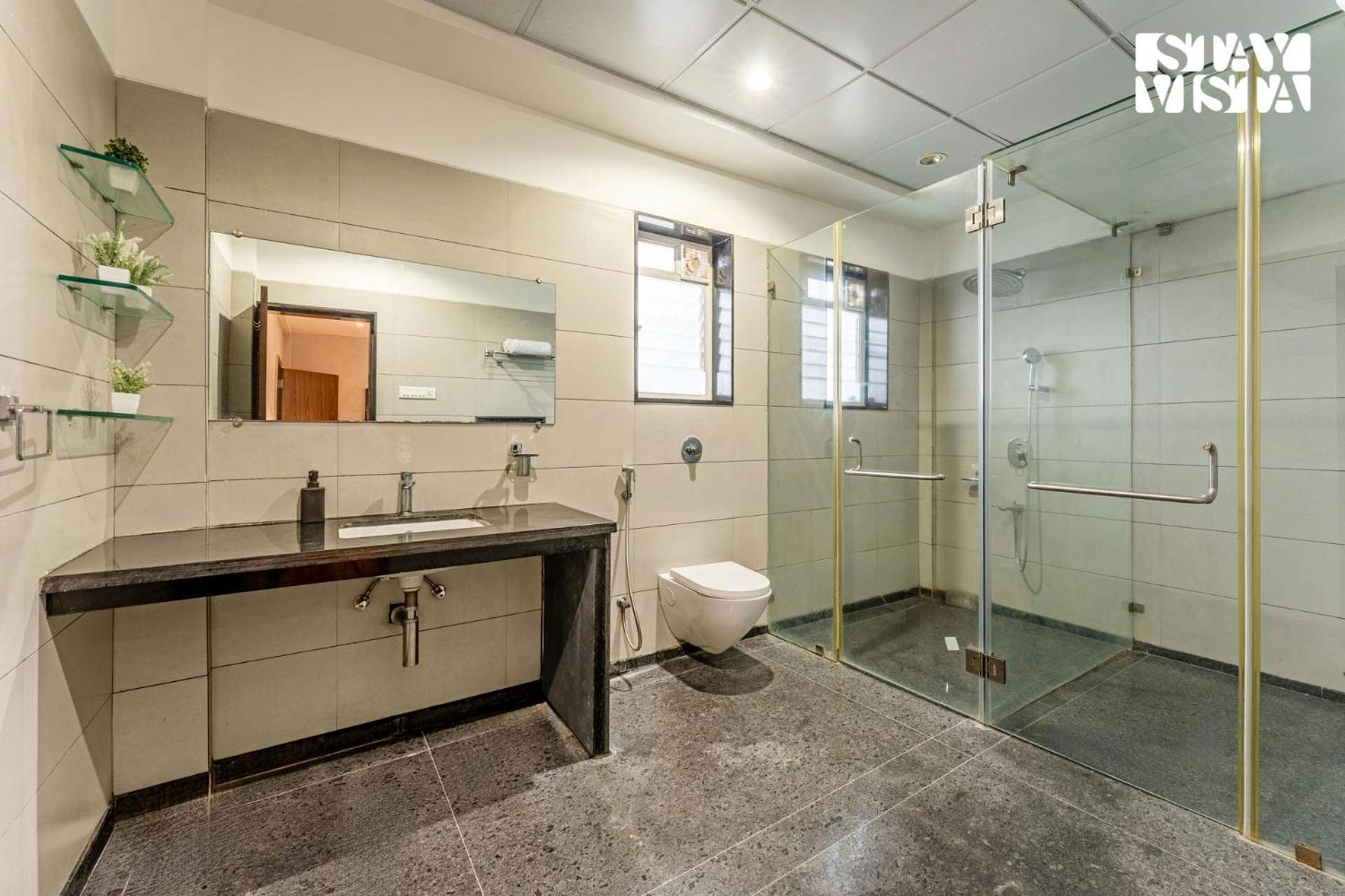 Stayvista At Countryside Meadows With Pool, Ac Pune Esterno foto